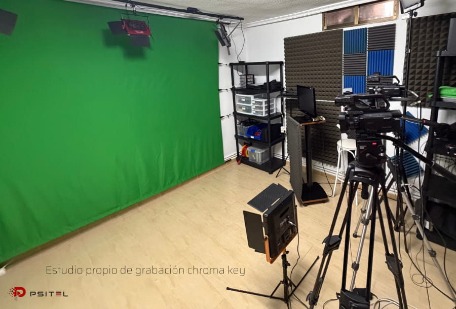 Grabación en estudio con chroma para producción audiovisual educativa